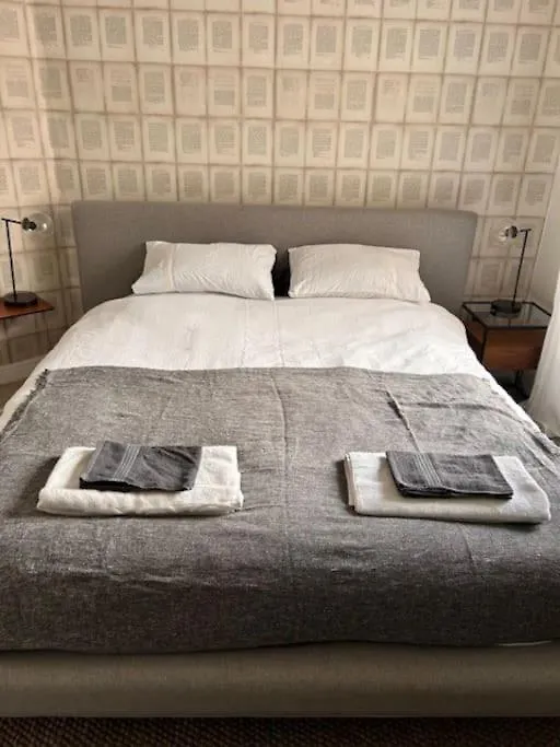 Modern Apartment Within Historic Chester City Walls